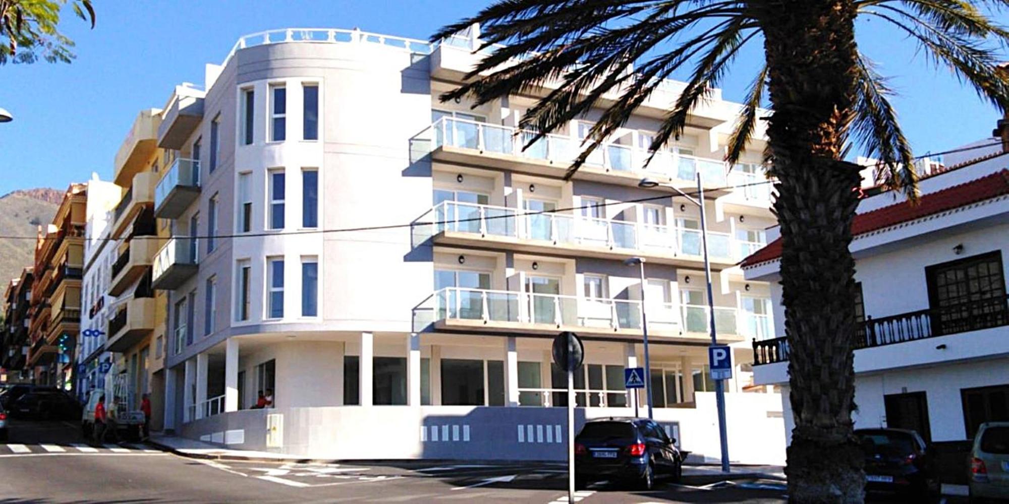 Chung cư 65 m² 2 phòng ngủ, 2 phòng tắm riêng ở Đô thị Adeje Costa Adeje  Ngoại thất bức ảnh
