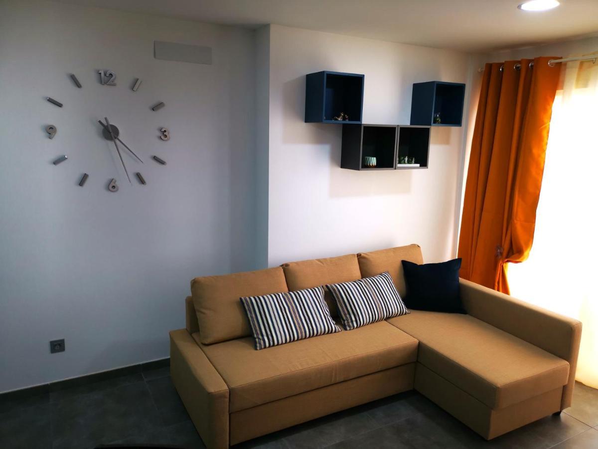 Chung cư 65 m² 2 phòng ngủ, 2 phòng tắm riêng ở Đô thị Adeje Costa Adeje  Ngoại thất bức ảnh
