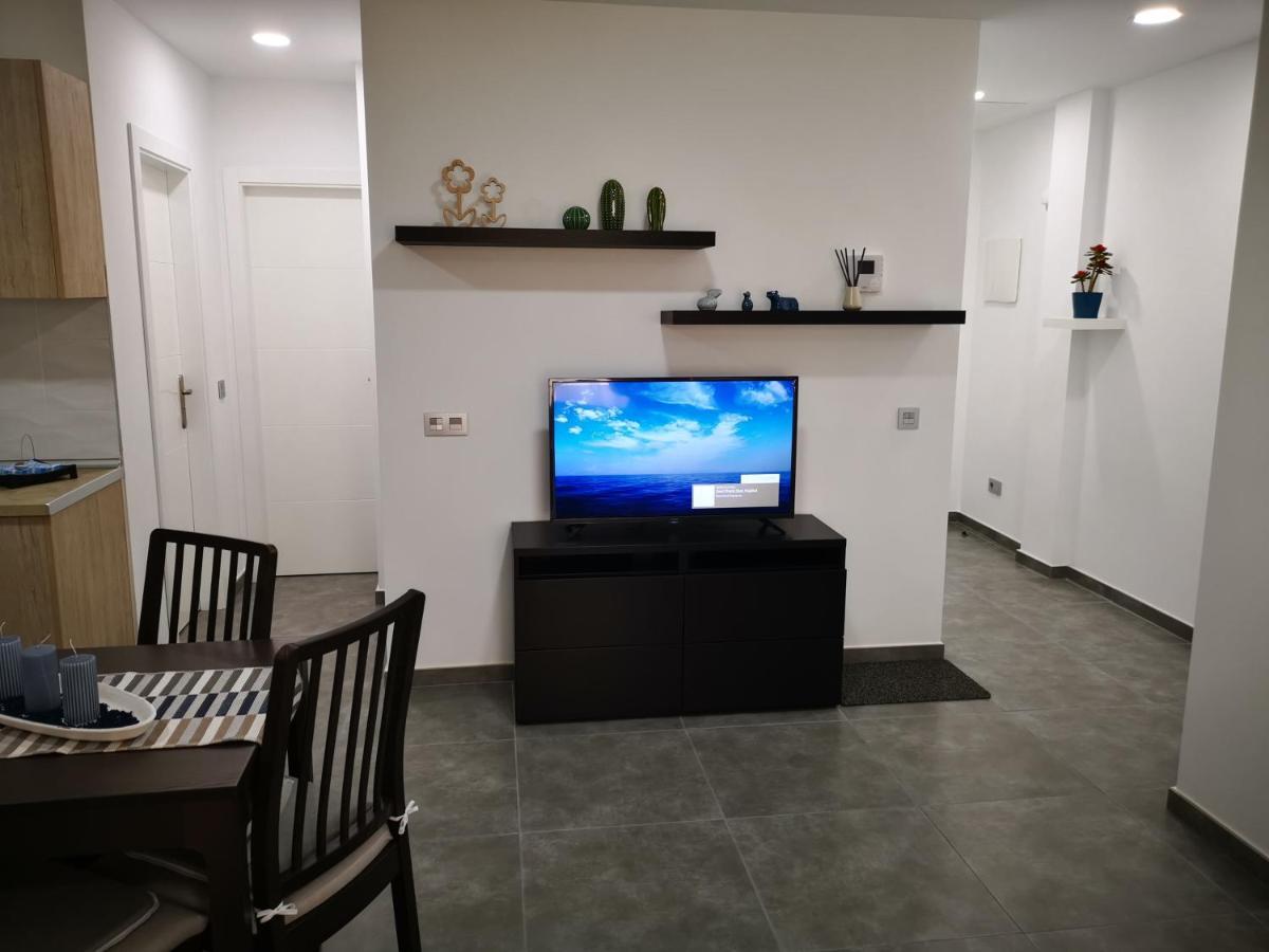 Chung cư 65 m² 2 phòng ngủ, 2 phòng tắm riêng ở Đô thị Adeje Costa Adeje  Ngoại thất bức ảnh