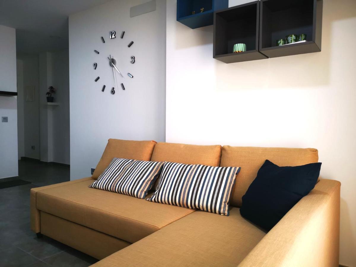 Chung cư 65 m² 2 phòng ngủ, 2 phòng tắm riêng ở Đô thị Adeje Costa Adeje  Ngoại thất bức ảnh
