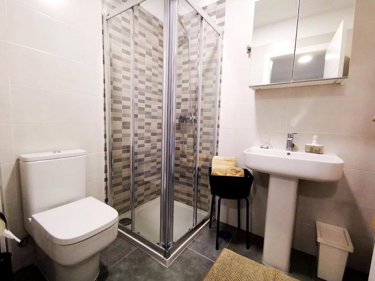 Chung cư 65 m² 2 phòng ngủ, 2 phòng tắm riêng ở Đô thị Adeje Costa Adeje  Ngoại thất bức ảnh