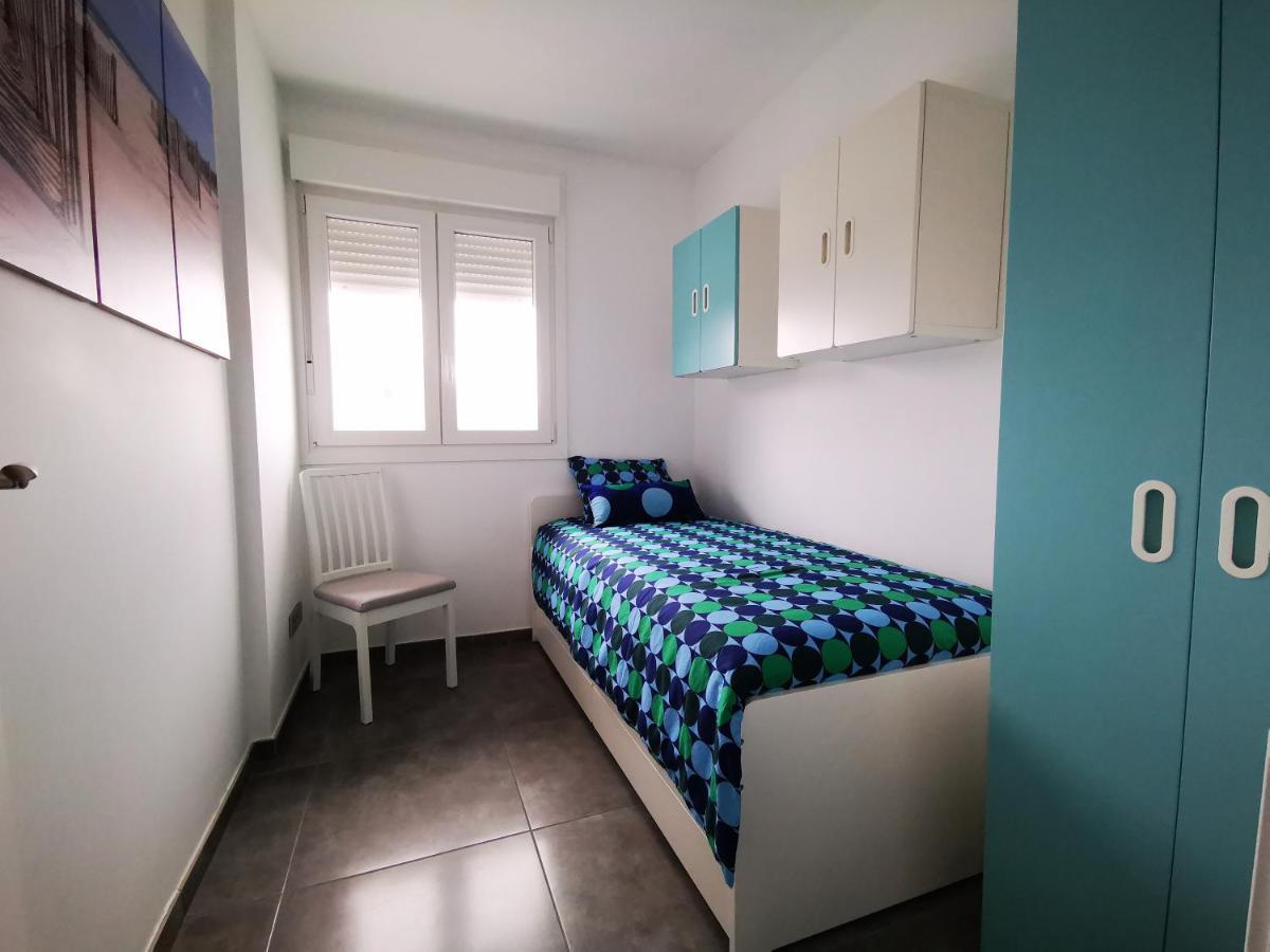 Chung cư 65 m² 2 phòng ngủ, 2 phòng tắm riêng ở Đô thị Adeje Costa Adeje  Ngoại thất bức ảnh