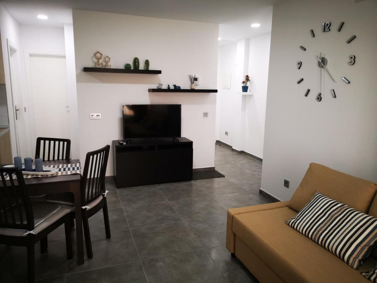 Chung cư 65 m² 2 phòng ngủ, 2 phòng tắm riêng ở Đô thị Adeje Costa Adeje  Ngoại thất bức ảnh