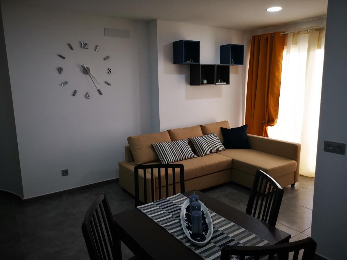 Chung cư 65 m² 2 phòng ngủ, 2 phòng tắm riêng ở Đô thị Adeje Costa Adeje  Ngoại thất bức ảnh