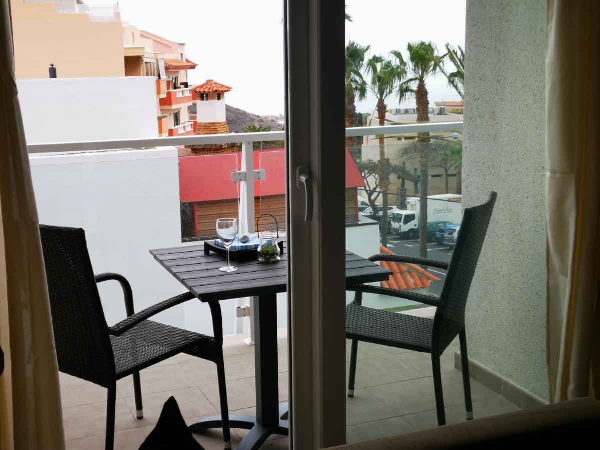 Chung cư 65 m² 2 phòng ngủ, 2 phòng tắm riêng ở Đô thị Adeje Costa Adeje  Ngoại thất bức ảnh